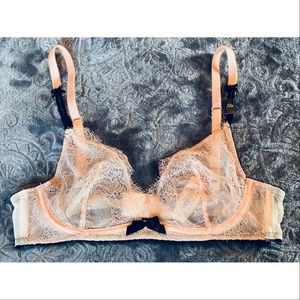 NWT VS 32B Plunge Unlined Demi Bra Light Pink Lace